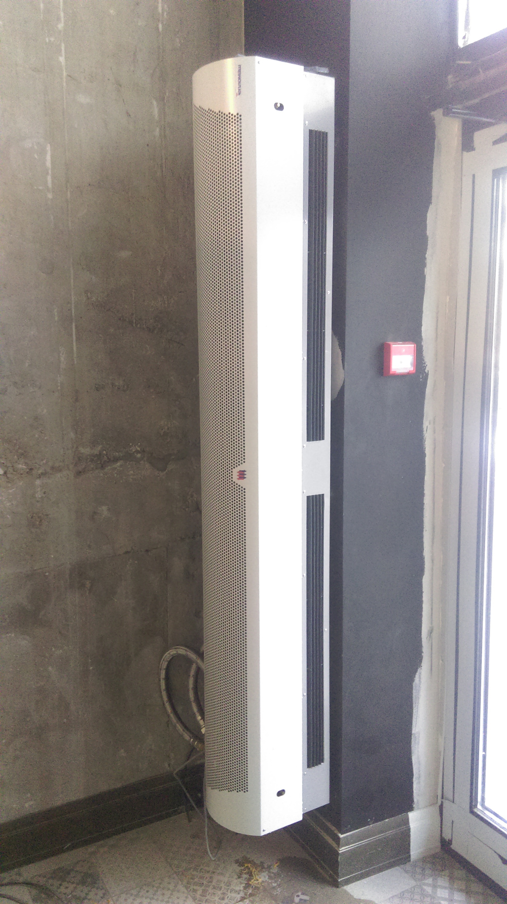 Установка водяной тепловой завесы Тепломаш в Москве с гарантией: пример ...